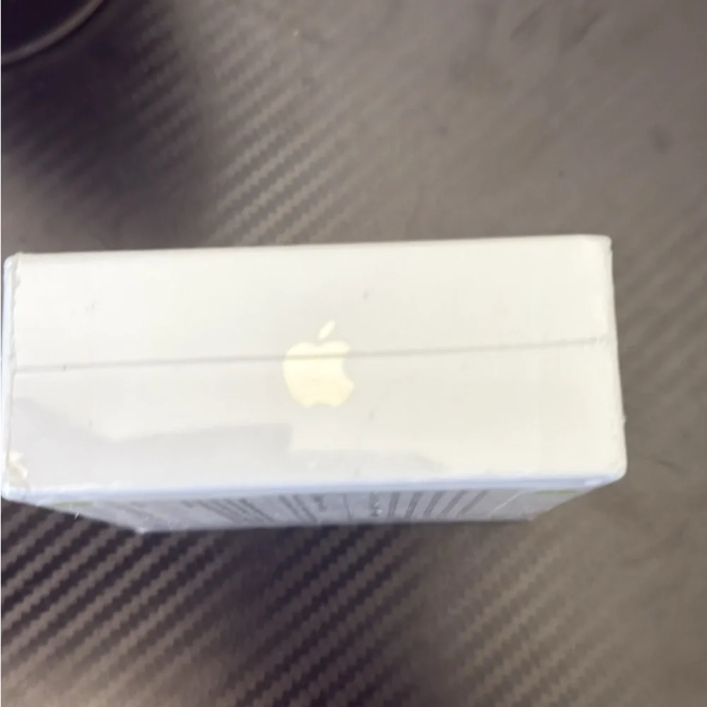 Apple White Wireless Earphones